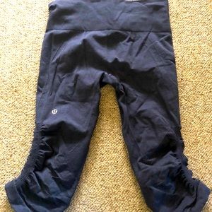 Lululemon Crop leggings-super stretchy